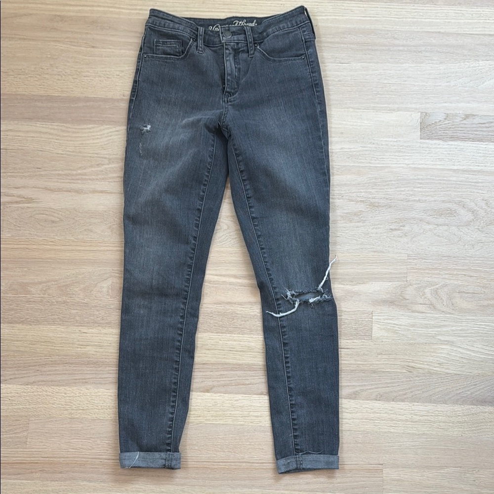 Universal Thread dark gray high rise skinny jeans